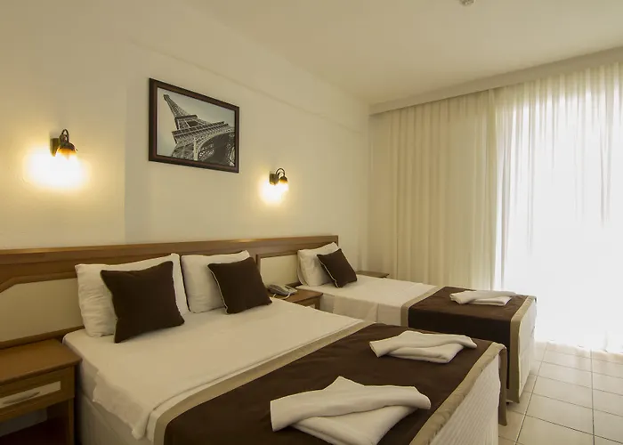 Hotel Belcekum 4*